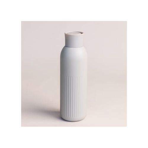 Sagaform Tekla Bouteille en acier avec bouchon poussoir (recyclé) 500 ml Sagaform Tekla Bouteille en acier avec bouchon poussoir (recyclé) 500 ml