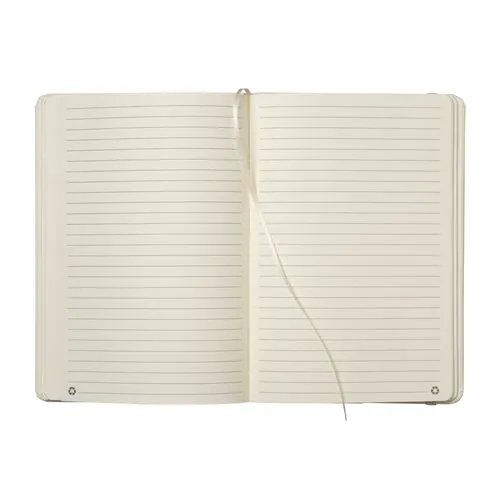 Quaderno con copertina realizzata con i residui di frutta ed elastico di chiusura