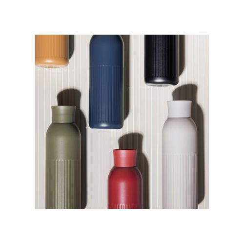 Sagaform Tekla Bouteille en acier avec bouchon poussoir (recyclé) 500 ml
