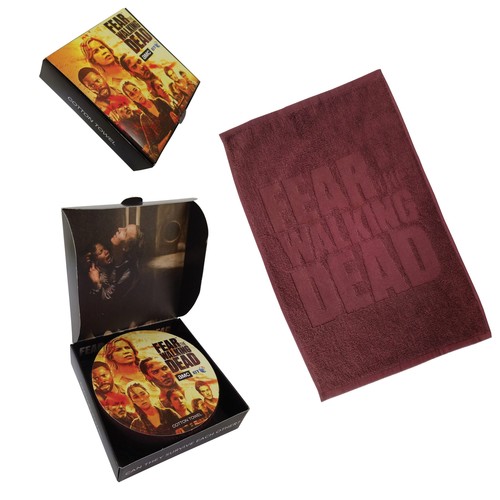 Toalla personalizada con borde impreso en caja troquelada personalizada