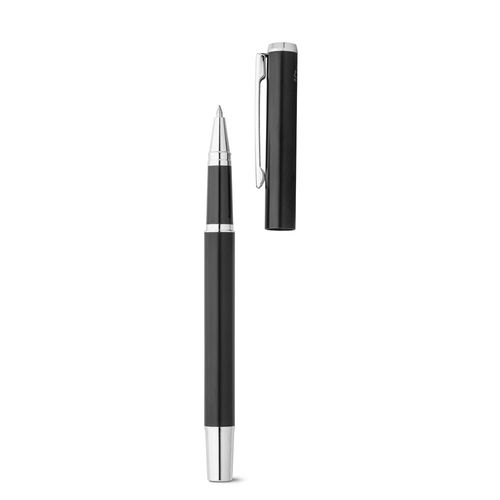 LEAH. Roller and ballpoint pen set in aluminium 94% rAL) with clip LEAH. Roller and ballpoint pen set in aluminium 94% rAL) with clip