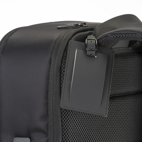 Etichetta per bagagli in soft PU. Con cartoncino interno per nome e dati di contatto Etichetta per bagagli in soft PU. Con cartoncino interno per nome e dati di contatto