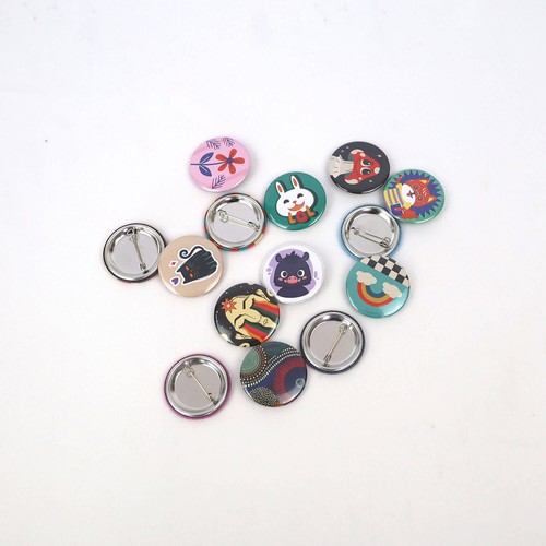 CUSTOMIZABLE 38MM BADGE