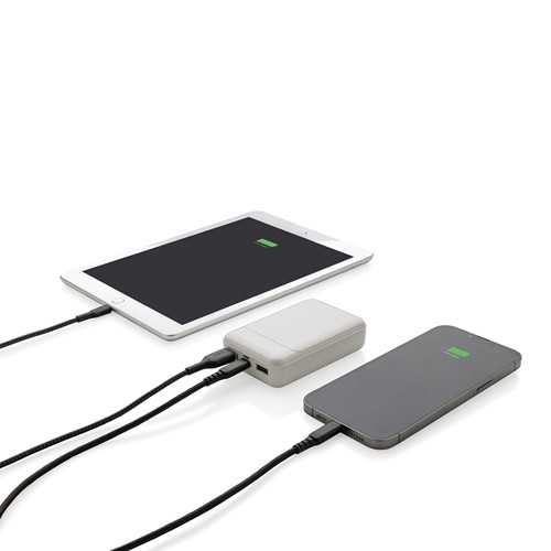 10.000 mAh Powerbank aus RCS Standard recyceltem Kunststoff 10.000 mAh Powerbank aus RCS Standard recyceltem Kunststoff
