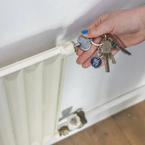 RCS recycled zinc alloy radiator key keychain with coin RCS recycled zinc alloy radiator key keychain with coin