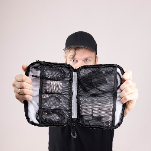 Black Tech Cable Organizer TROIKA BLACK TECH POUCH 2