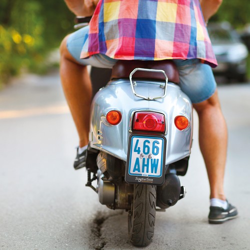 Portatarga ciclomotori in plastica riciclata Portatarga ciclomotori in plastica riciclata