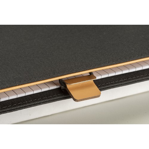 A4 block folder made of R-PET with metal closing hook