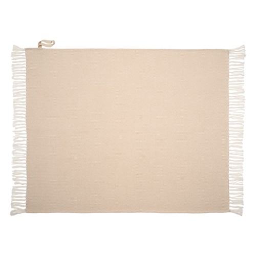 Couverture à franges fabriquée à partir de matériaux 100 % recyclés Couverture à franges fabriquée à partir de matériaux 100 % recyclés