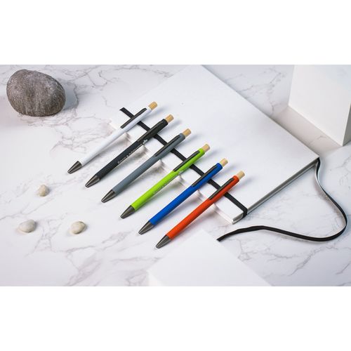 ZYLEN. Stylo à bille en aluminium recyclé (100 % rAL), avec finition en caoutchouc ZYLEN. Stylo à bille en aluminium recyclé (100 % rAL), avec finition en caoutchouc