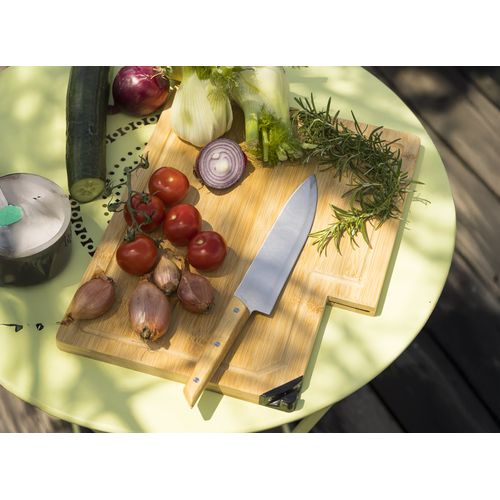 Bamboo cutting board with sharpener 'Takeita' and chef knife 'Alta'