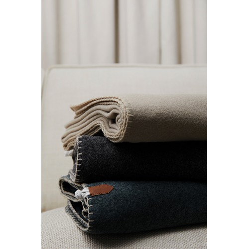 Coperta VINGA Bilton in materiale riciclato