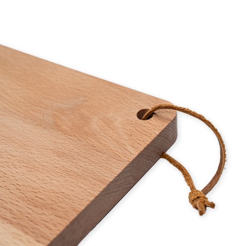 Beech board with leather strap 30x20 cm Beech board with leather strap 30x20 cm