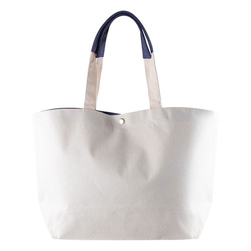 Bag with spacious main compartment. Inner border c Alisso