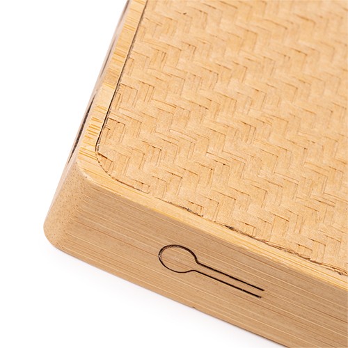 Powerbank 8000 mAh en fibras naturales y bambú. En Alda