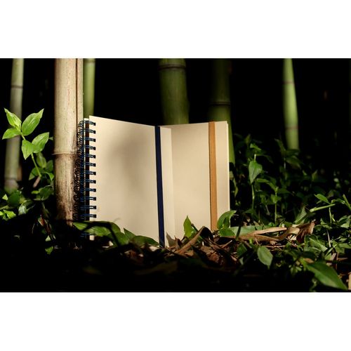 PROUST. A5 notebook with rings, hard cover, made of sugar cane paper (80% sugar cane) with plain pages PROUST. A5 notebook with rings, hard cover, made of sugar cane paper (80% sugar cane) with plain pages