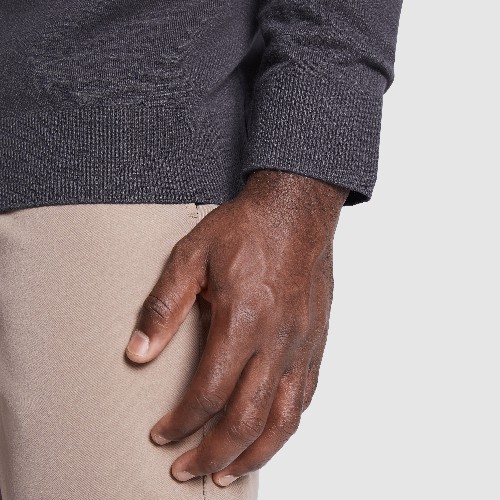 Fine knit V-neck jumper HILUX