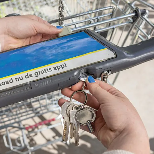 RCS recycled zinc alloy radiator key keychain with coin RCS recycled zinc alloy radiator key keychain with coin