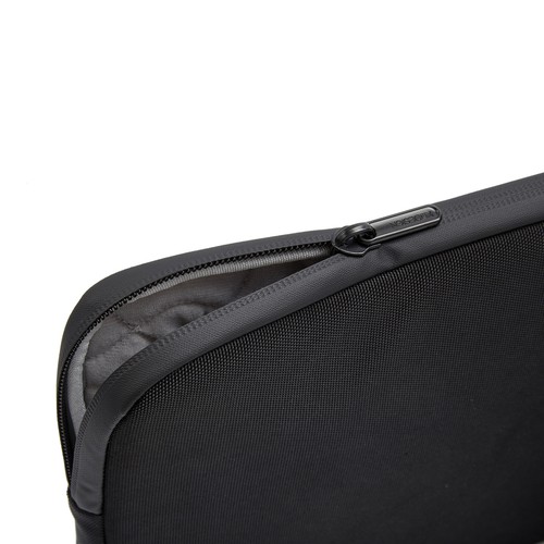 XD Design 14" Laptop Sleeve XD Design 14" Laptop Sleeve