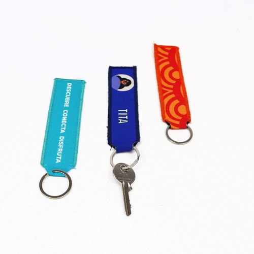 GRAND PORTE-CLÉS RUBAN PERSONNALISABLE