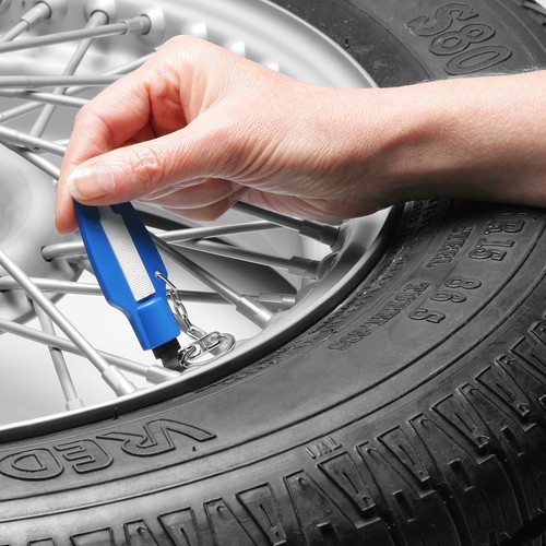 Controleur de pneu avec dévisse valve et scala