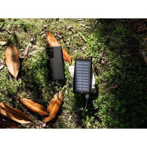 CLERK. 8.000 mAh power bank with solar panel in 100% recycled aluminium CLERK. 8.000 mAh power bank with solar panel in 100% recycled aluminium