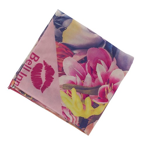 CUSTOMIZABLE SQUARE SCARF