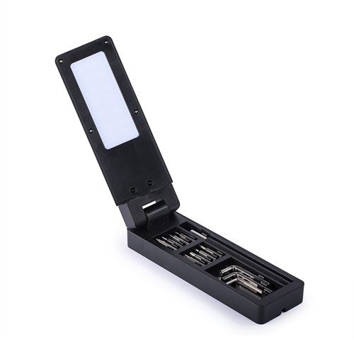 TOOL KIT WITH RECHARGEABLE TORCH IN PLASTIC AND METAL TOOL KIT WITH RECHARGEABLE TORCH IN PLASTIC AND METAL