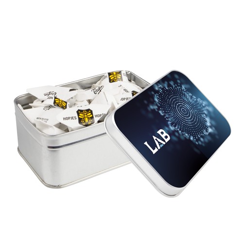 Boîte rectangulaire remplie de bonbons
