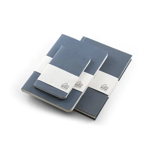 COFFEEPAD SEMI-RIGID. Bloc-notes A5 avec couverture semi-rigide fabriquée à partir de déchets de coques de café (65%)