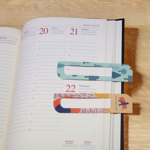 MARCADOR DE LIBROS CON CLIP DE 2 CARAS PERSONALIZABLE MARCADOR DE LIBROS CON CLIP DE 2 CARAS PERSONALIZABLE