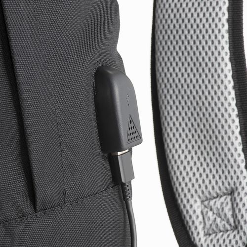 600D polyester PC backpack. Main laptop pocket and 3 front pockets. Breathable material