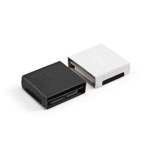Linnaeus Wireless Charger Linnaeus Wireless Charger