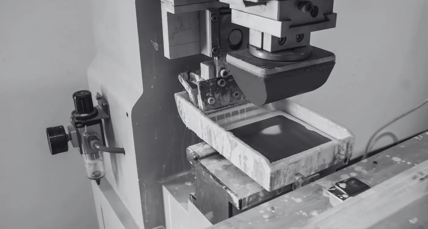 tampondruck-maschine-detail-werbeartikel-bedruckung