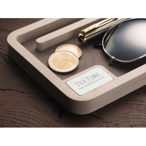 Drewniany organizer na biurko