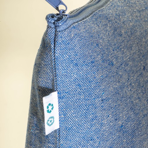 280 g/m2 recycled cotton beauty case with zip and gusset at base