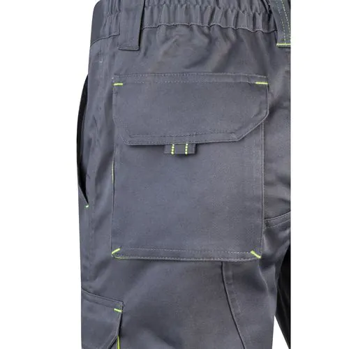 VL HEMERA. Bermuda bicolore elasticizzati con diverse tasche (240g/m²), in cotone (46%), EME (38%) e poliestere (16%)