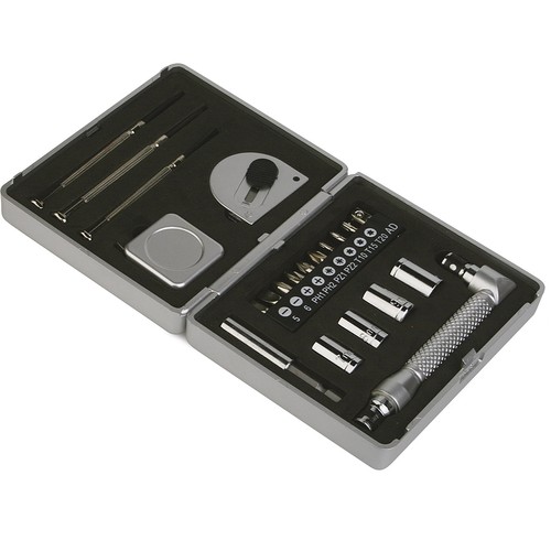 KIT OF METAL TOOLS IN METAL AND PLASTIC KIT OF METAL TOOLS IN METAL AND PLASTIC