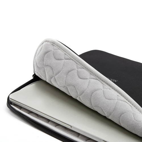 XD Design 16" Laptop Sleeve XD Design 16" Laptop Sleeve