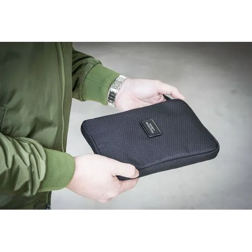 BrandCharger Rover travel wallet