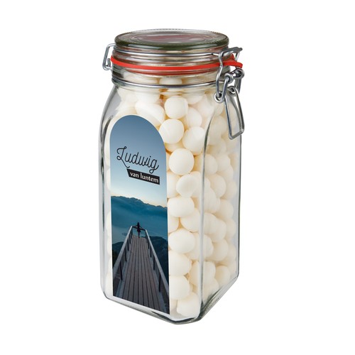 Big glass jar 1,5 liter, filled with candy Big glass jar 1,5 liter, filled with candy