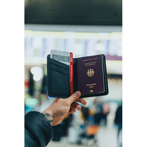 Porta pasaporte Travelfinder poliéster RCS con localización Porta pasaporte Travelfinder poliéster RCS con localización