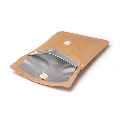 Ashtray with fireproof aluminum interior. Renan Ashtray with fireproof aluminum interior. Renan