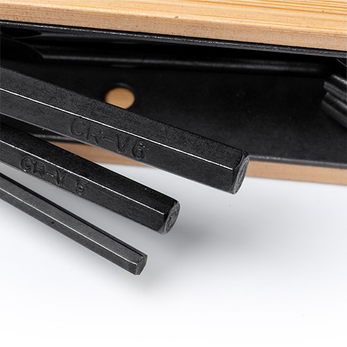 Attrezzo multifunzione con corpo in bambù. Chiavi Neide