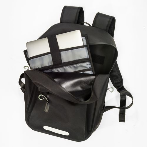 Zaino porta pc (15) in poliestere waterproof con rivestimento interno in TPU Zaino porta pc (15) in poliestere waterproof con rivestimento interno in TPU