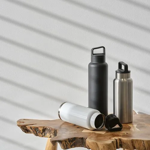 Borraccia Zambezi 1000W rSS 1160ml. Adatta alla sublimazione Borraccia Zambezi 1000W rSS 1160ml. Adatta alla sublimazione