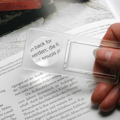 Clip con lente di ingrandimento