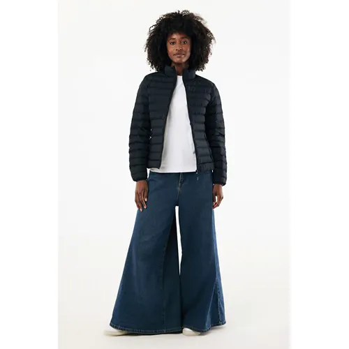 IQONIQ Maiko dames gerecycled polyester jas met voering IQONIQ Maiko dames gerecycled polyester jas met voering