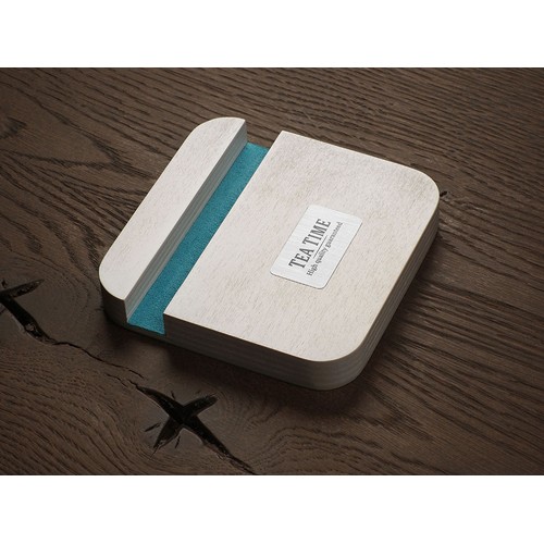 Drewniana podstawka pod telefon Drewniana podstawka pod telefon