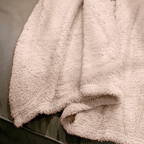 Couverture en polyester 120x160cm Brugine Couverture en polyester 120x160cm Brugine